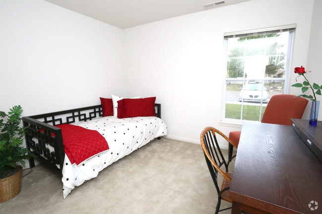 2nd bedroom