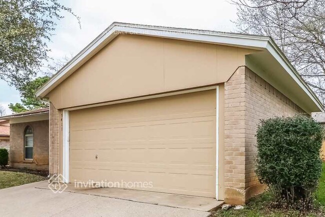 Photo - 5411 Vermillion Trail