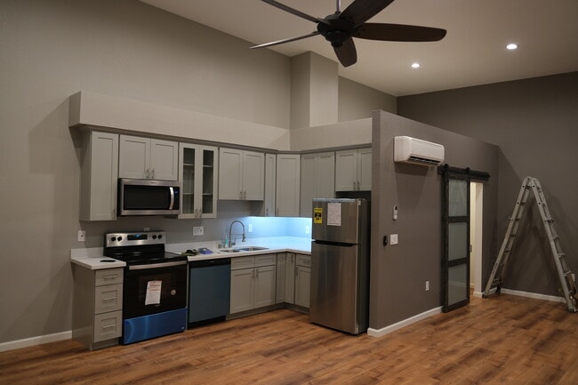 Photo - 520 S St Apartamentos Unidad 520