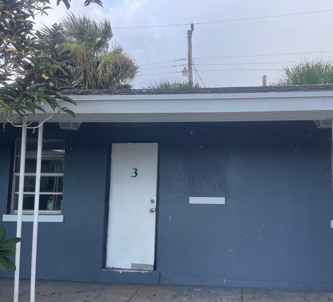 Building Photo - 131 E 27th St Unit 3