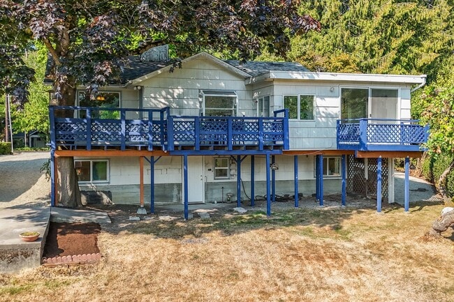 Photo - Peaceful Lakefront Living in Kirkland