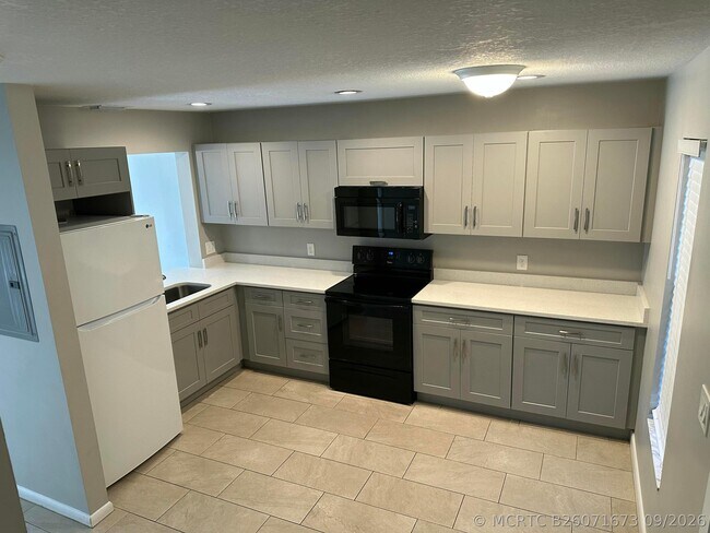 Photo - 5145 Breckenridge Pl Unit 35