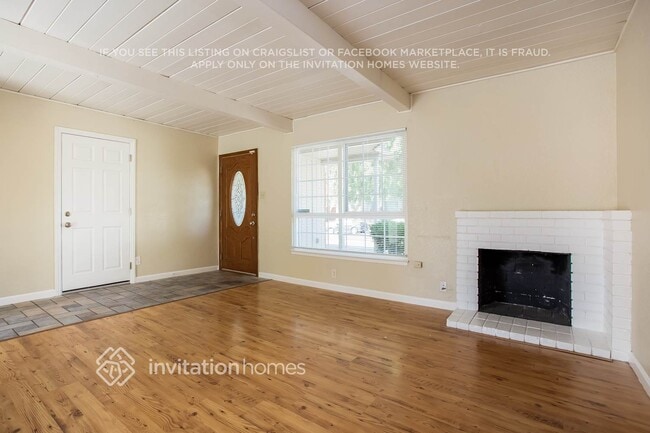 Photo - 2816 Glenside Dr