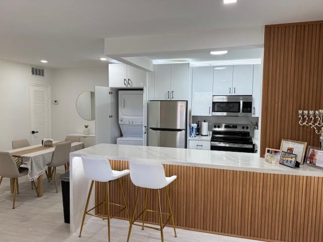 Photo - 3522 NE 166th St Unidad 8