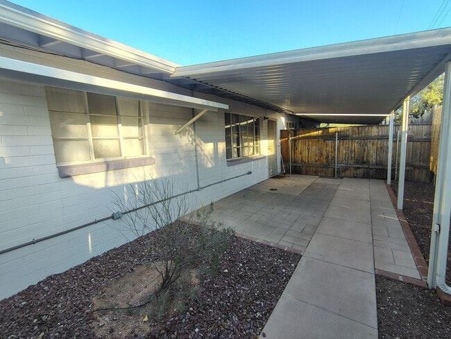 Photo - 3302-3308 E Glenn St Unit 3302
