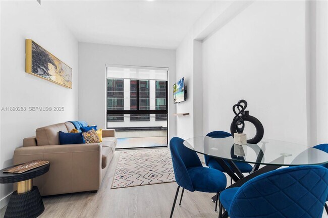 Photo - 136 NW 26th St Unit 207