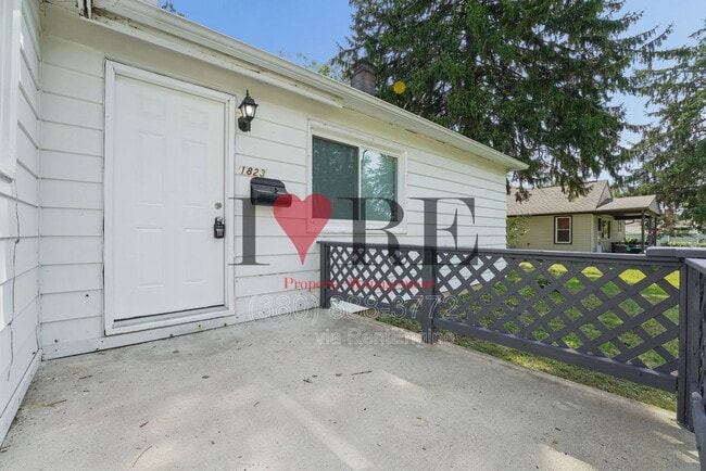 Photo - 1823 Ward Rd