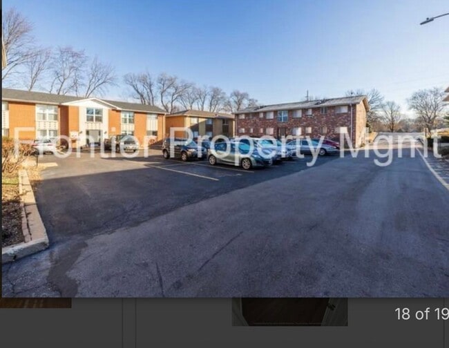 Building Photo - 2 Bedroom, 1 Bath Apartment Unit 9310 Shirley Gardens Dr. D