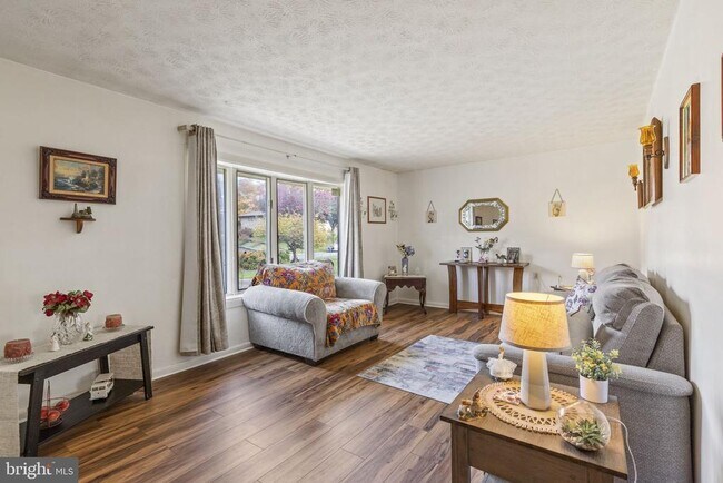 Photo - 638 Westwood Dr