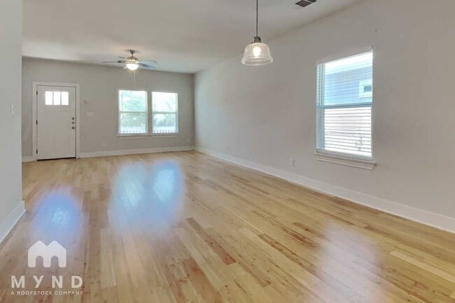 Photo - 423 Channing Ave