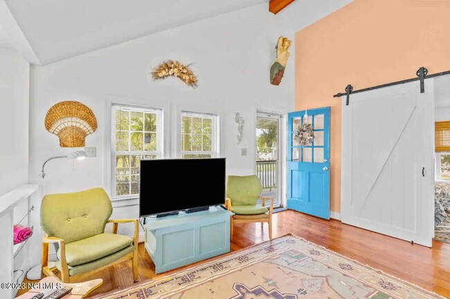 Photo - 202 S 13th St