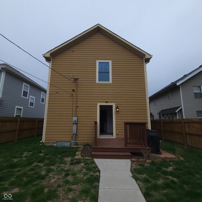 Photo - 3123 Broadway St