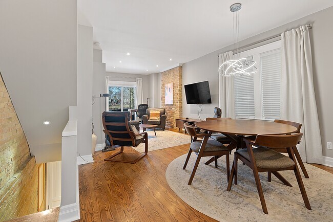 Building Photo - 39 Lee Ave Unit 1