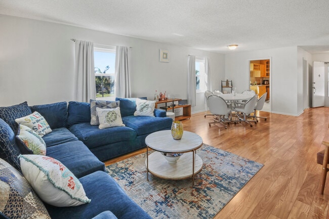 Photo - 2936 Lake Shore Dr Unit 310