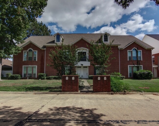 Building Photo - Pleasant Grove Townhouse for rent!