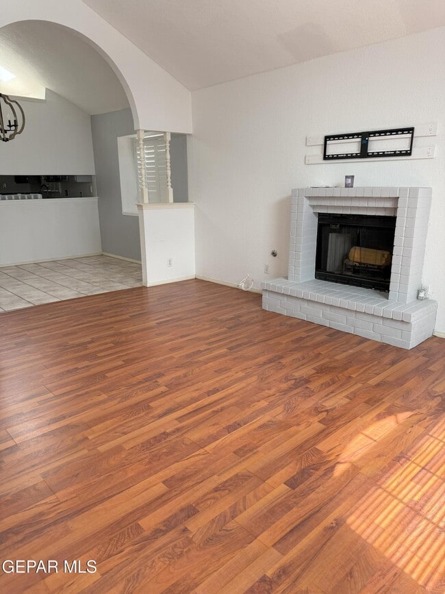 Photo - 6909 Canyon Run Dr