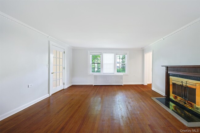 Photo - 280 Park Ave