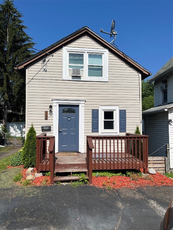 Building Photo - 17 St Cyril Ave Rental