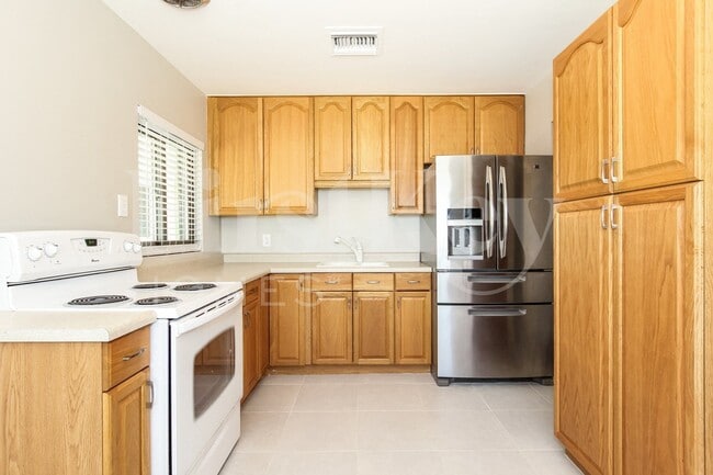 Photo - 2311 W Maryland Ave