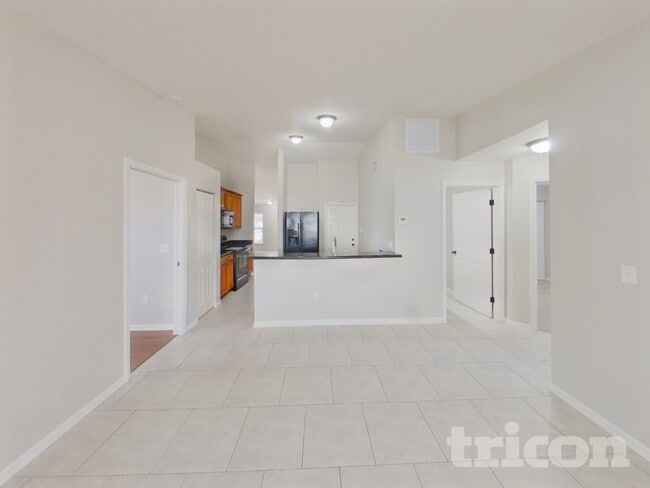 Photo - 1403 14th St W