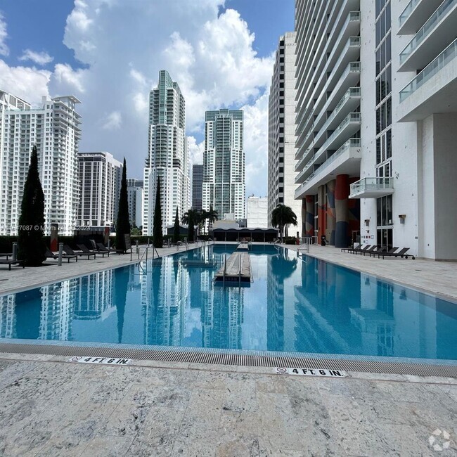 Building Photo - 50 Biscayne Blvd Unit 811 Rental