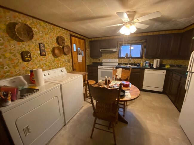 Photo - 4 Fuller Ln
