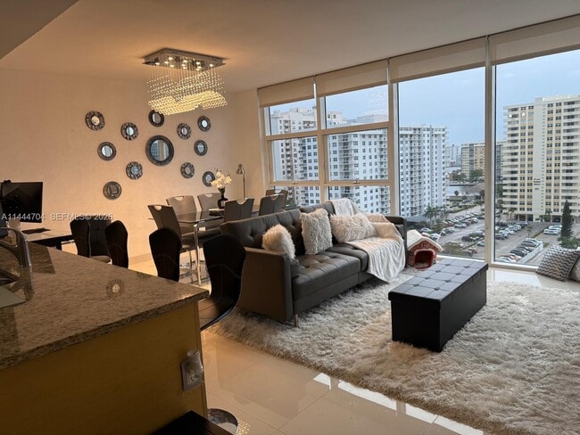 Building Photo - 1830 S Ocean Dr Unit 1107