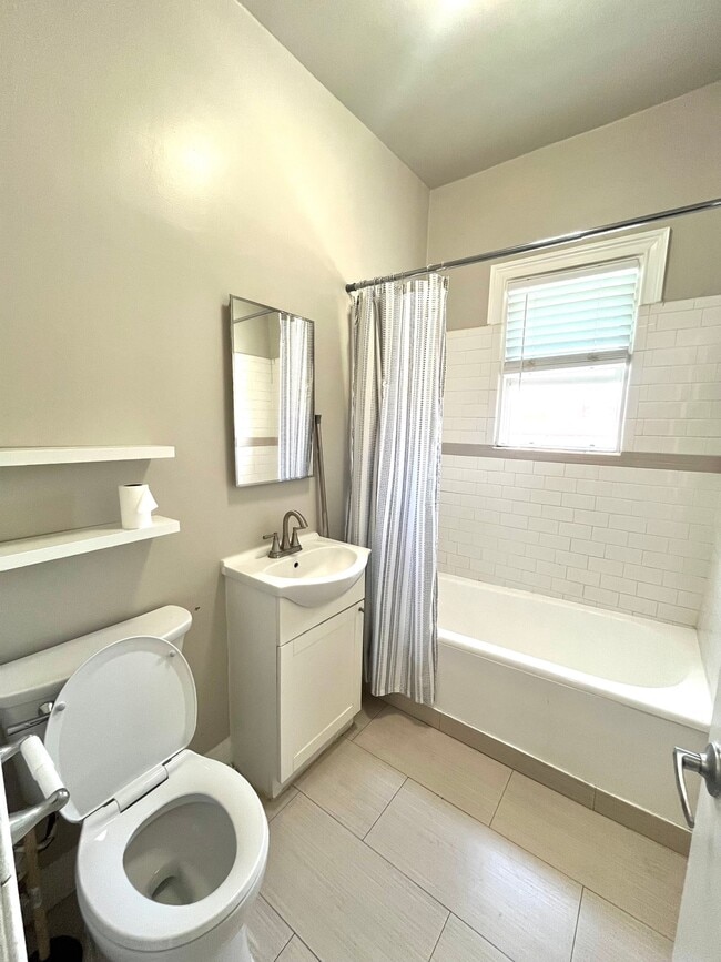 Photo - 250 S Kenmore Ave Unidad 408