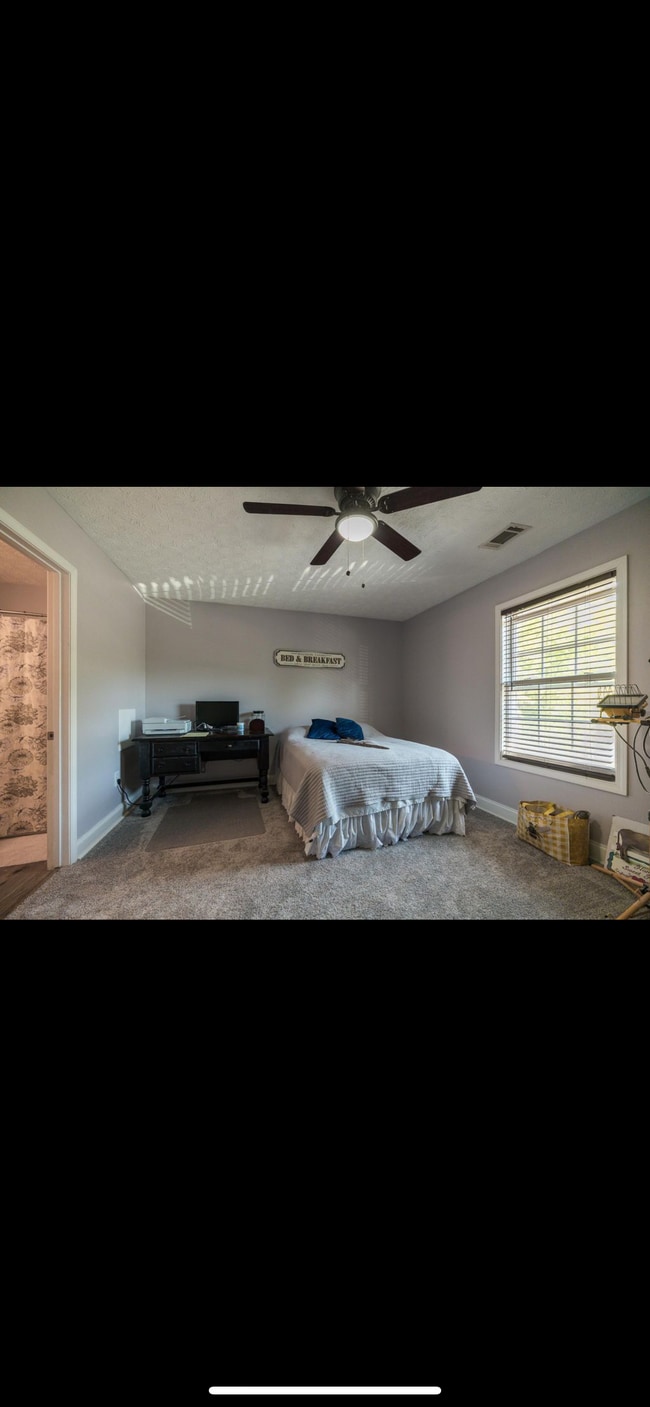 Building Photo - 105 Westchester Dr Unit A8