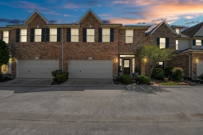 Building Photo - 5922 Hollister Cole