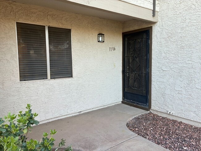 Photo - Move In Special**COMFY 2 BEDROOM/2 FULL BATHROOM CONDO IN PHOENIX (48TH STREET & ELLIOT)**