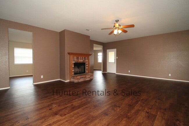 Photo - Fabulous Five Bedrooms!