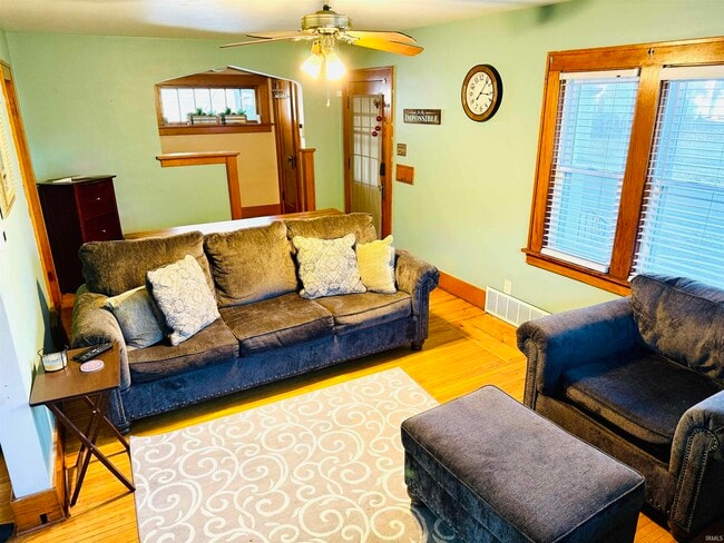 Photo - 4018 Webster St