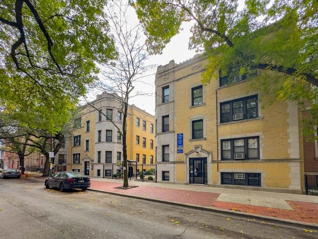 Building Photo - 434 W Belden Ave Unit 301A Rental