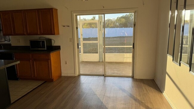 Photo - 829 Blanc Ct