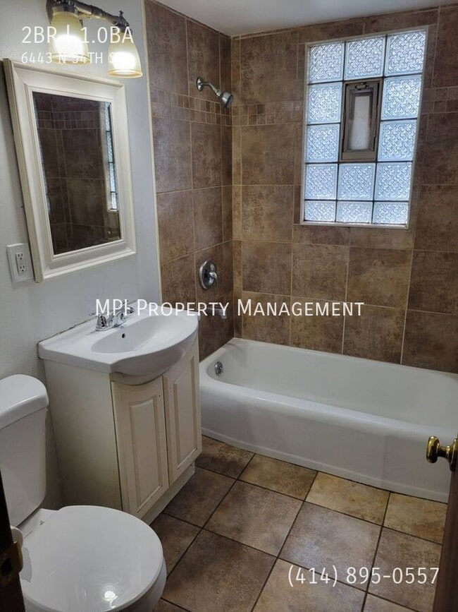 Photo - 6443 N 54th St