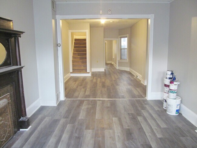 Photo - 49 Mercer St