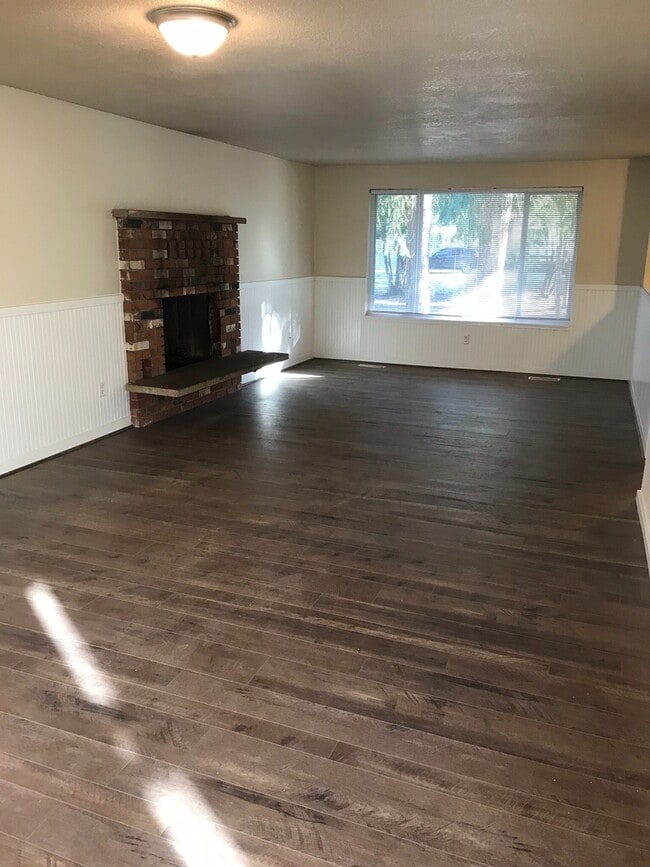 Photo - Remodeled 4 Bed Room 2 Bath 2 Car Garage Home