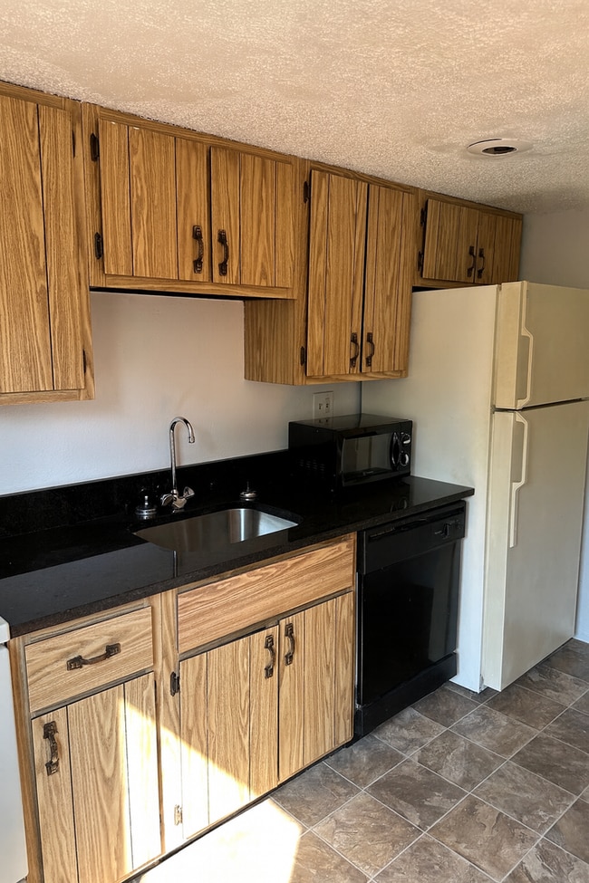Photo - 2512 Elmwood Pkwy