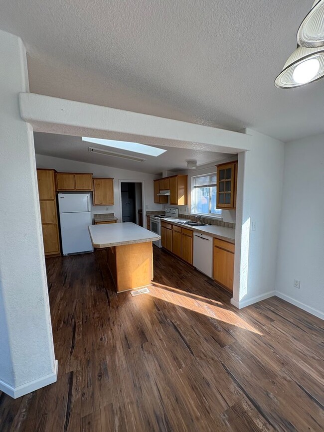 Photo - Country LIving