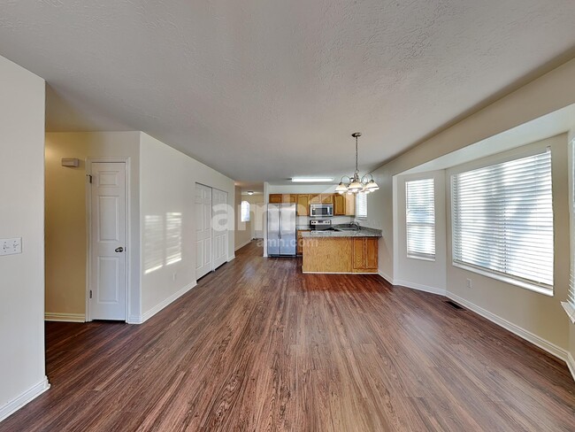 Photo - 2552 W 1500 N