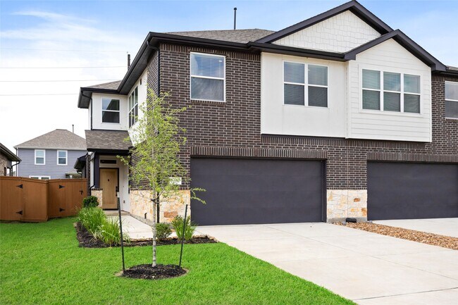 Building Photo - 2752 Sunny Briar Dr