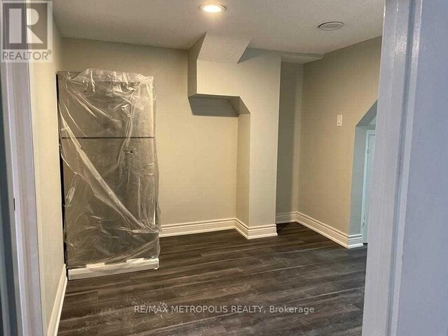 Photo - 26 Lansbury Dr