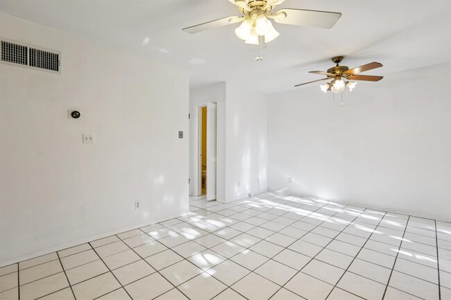 Photo - 9507 Quail Village Ln