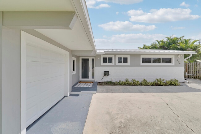 Photo - 636 Eastwind Dr