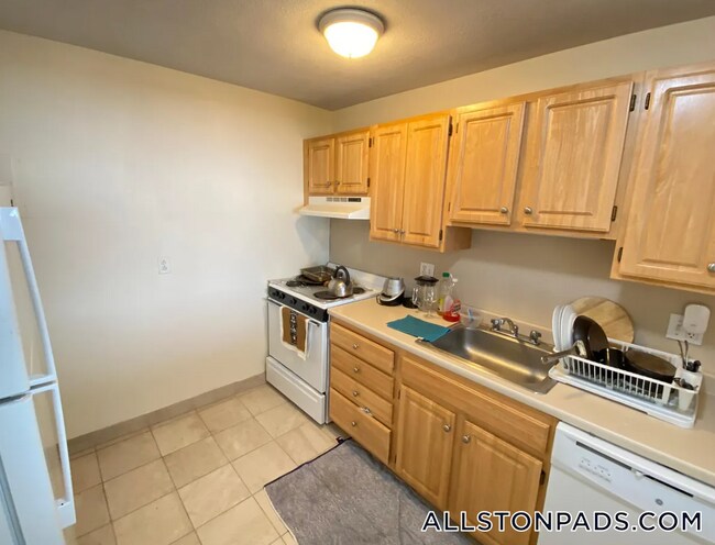 Photo - 75 Gardner St Unit 10