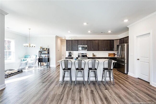 Photo - 341 Manning Dr