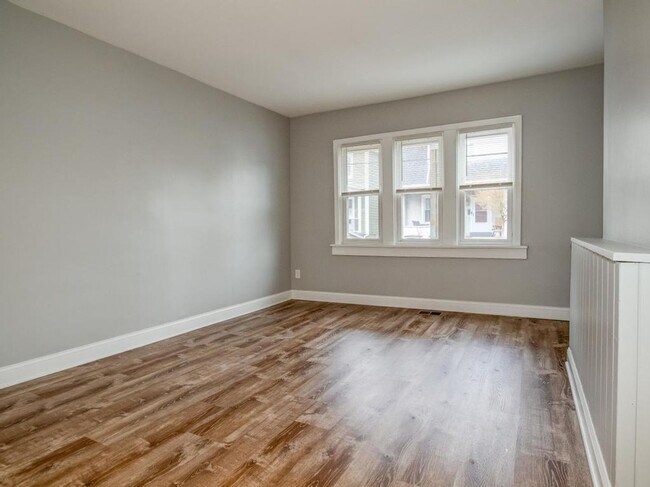 Photo - 617 Straight  St Sewickley, PA 15143 Unit 617 Straight St  3 - 2 bedroom