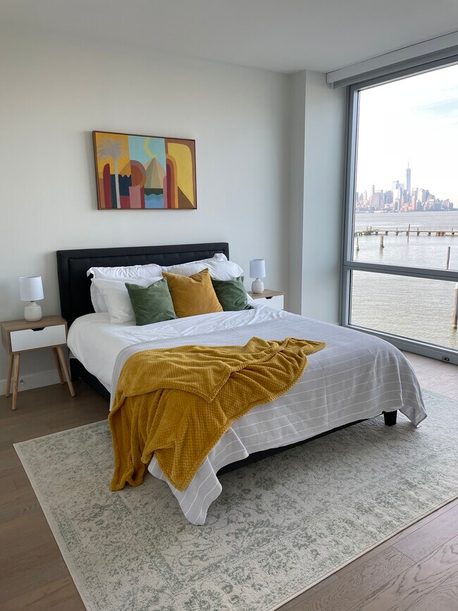 Beautiful 2 bed 2 bath with city water views - 1200 Harbor Blvd Condo Unit Harbor