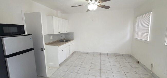 Photo - 403 N 19th Ave